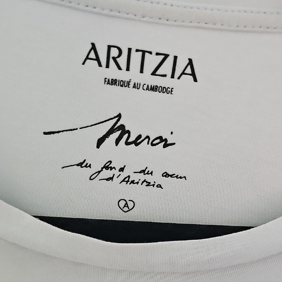 Aritzia Women's Tee in Light Gray - Picture 2 of 8